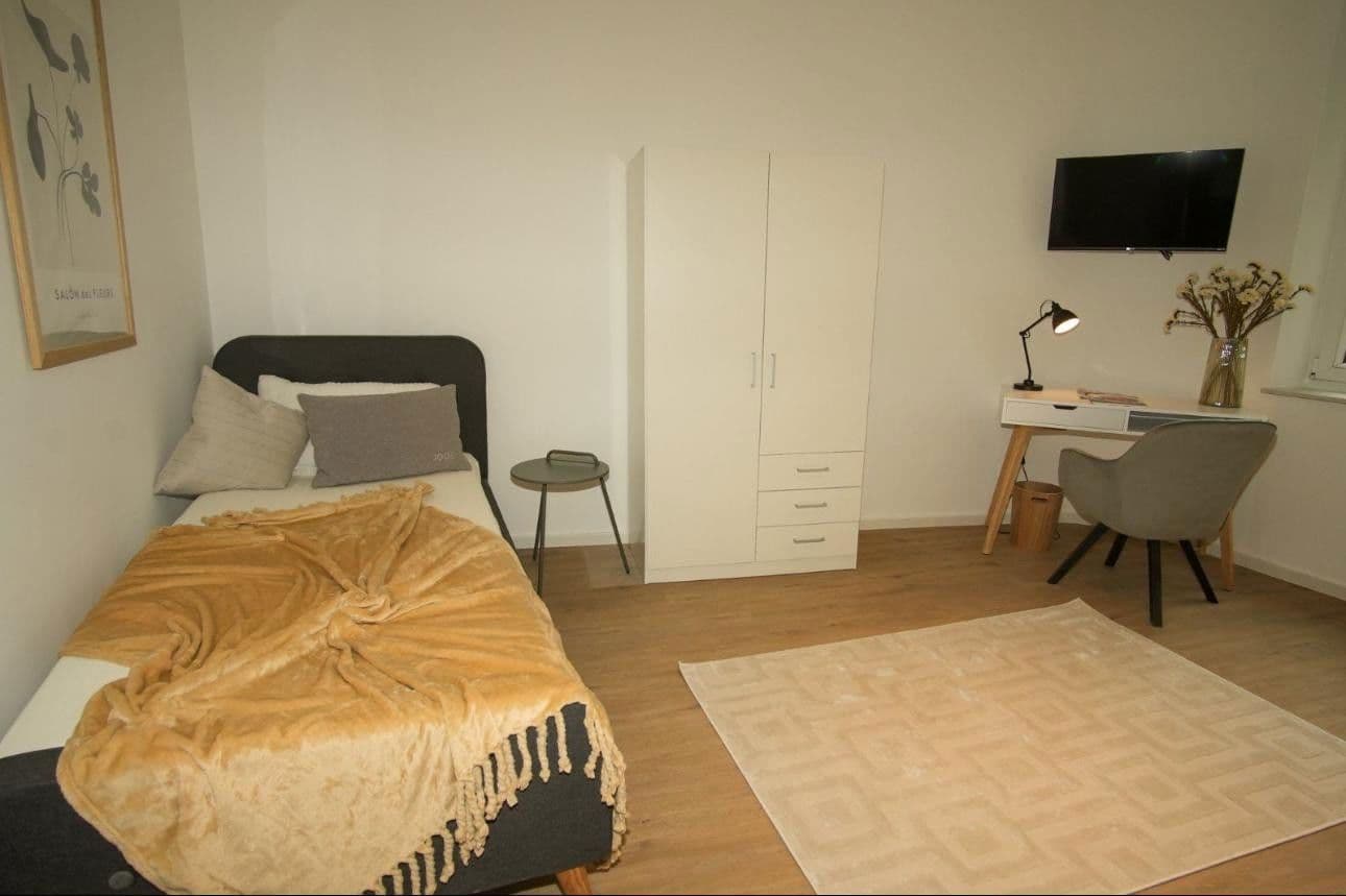 Pronájem bytu 1+1 25 m², Durlach, Bádensko-Württembersko Pronájem bytu 1+1 25 m², Durlach, Bádensko-Württembersko