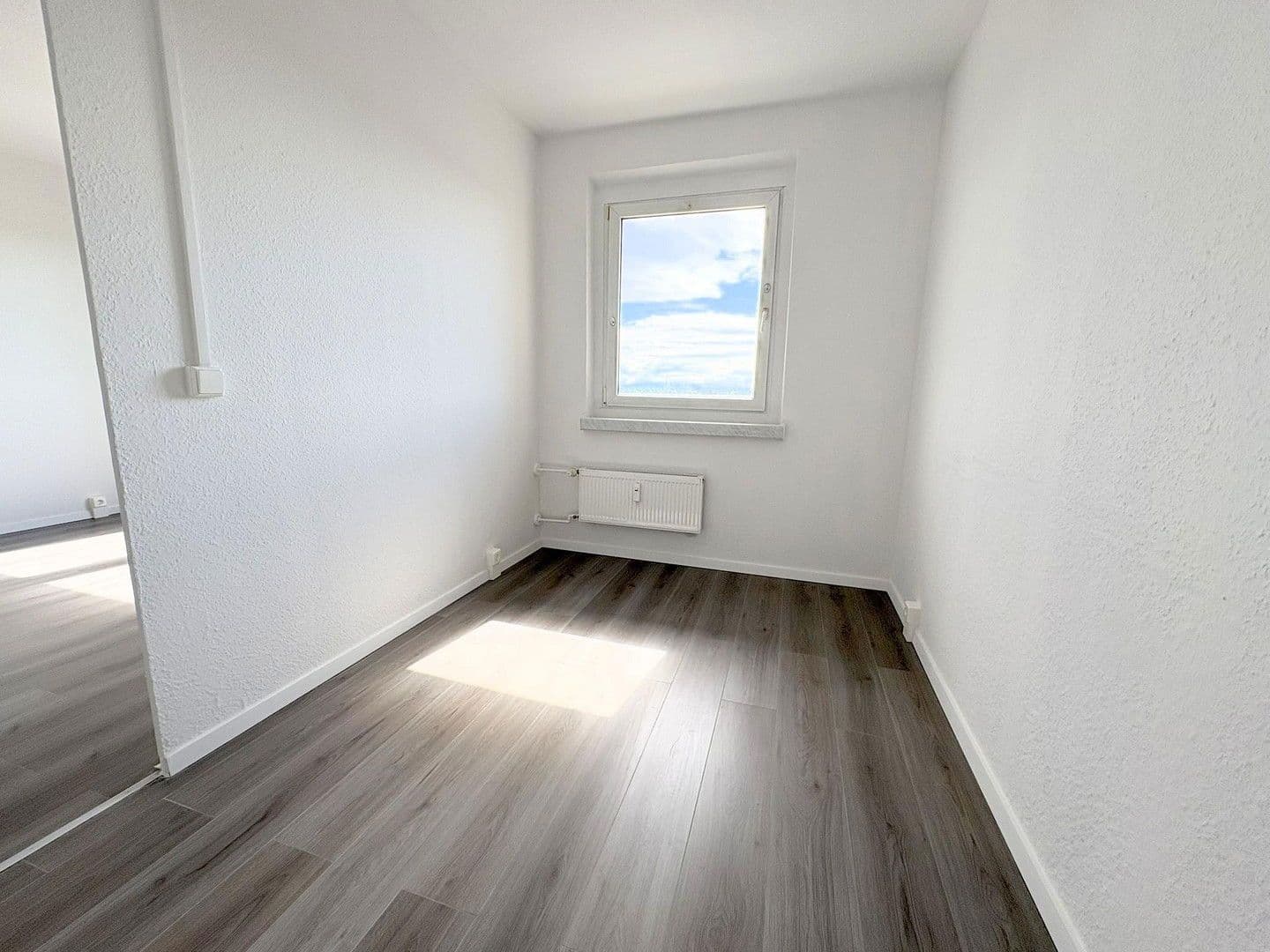 Pronájem bytu 3+1 71 m², Nordring 99b, Zhořelec, Sasko Pronájem bytu 3+1 71 m², Nordring 99b, Zhořelec, Sasko