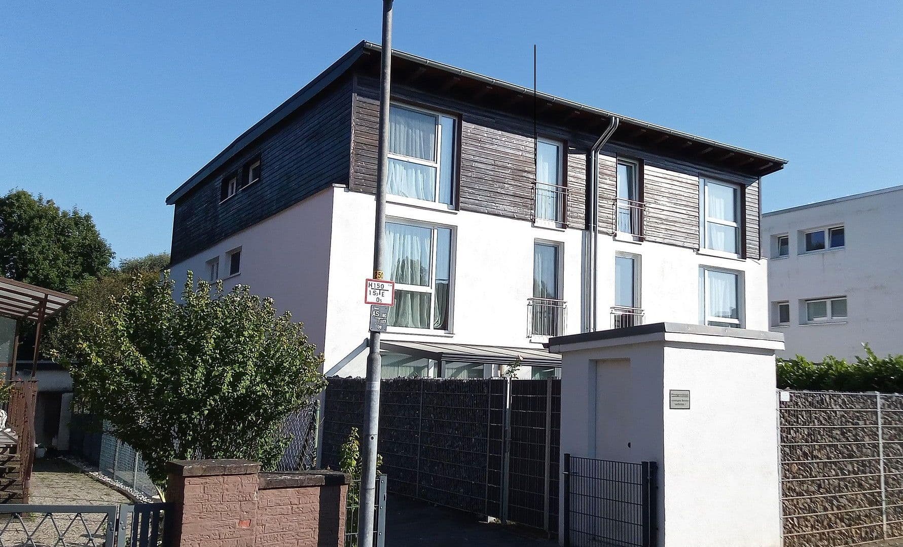 Prodej domu 136 m², pozemek 250 m², Ratingen, Severní Porýní-Vestfálsko Prodej domu 136 m², pozemek 250 m², Ratingen, Severní Porýní-Vestfálsko