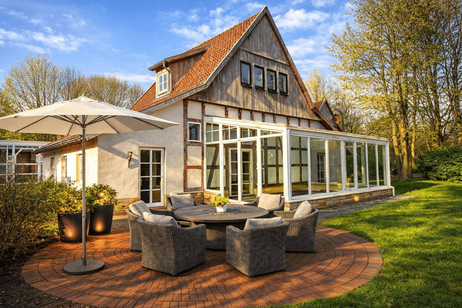 Prodej domu 320 m², pozemek 6.020 m², Bielefeld, Severní Porýní-Vestfálsko Prodej domu 320 m², pozemek 6.020 m², Bielefeld, Severní Porýní-Vestfálsko