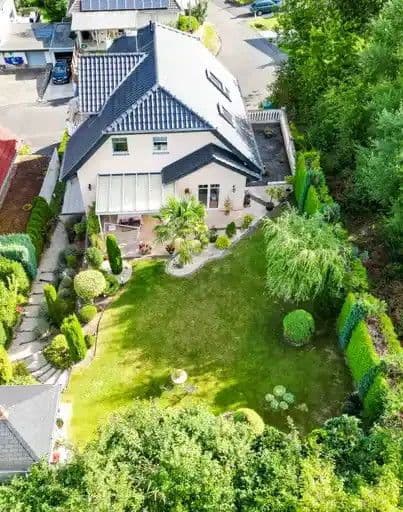 Prodej domu 207 m², pozemek 550 m², Wachtberg, Severní Porýní-Vestfálsko Prodej domu 207 m², pozemek 550 m², Wachtberg, Severní Porýní-Vestfálsko