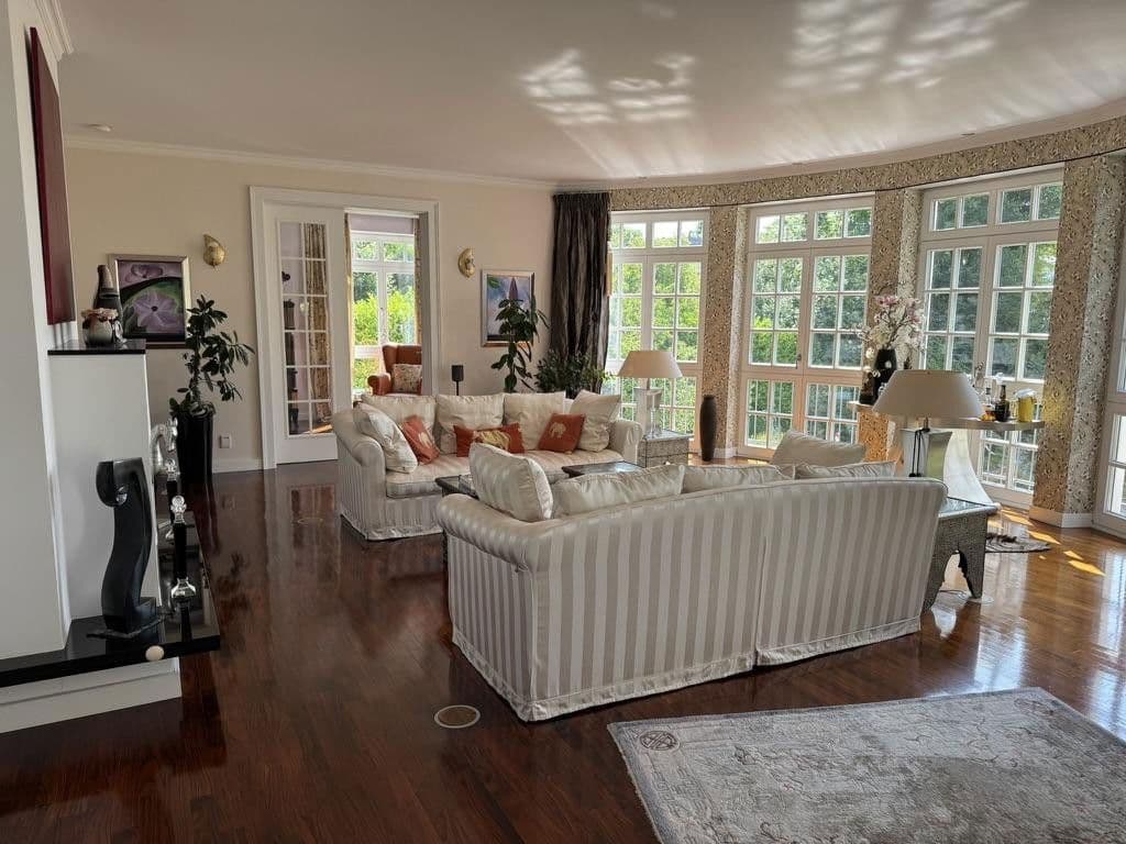 Prodej domu 416 m², pozemek 1.257 m², Wiesbaden, Hessen Prodej domu 416 m², pozemek 1.257 m², Wiesbaden, Hessen