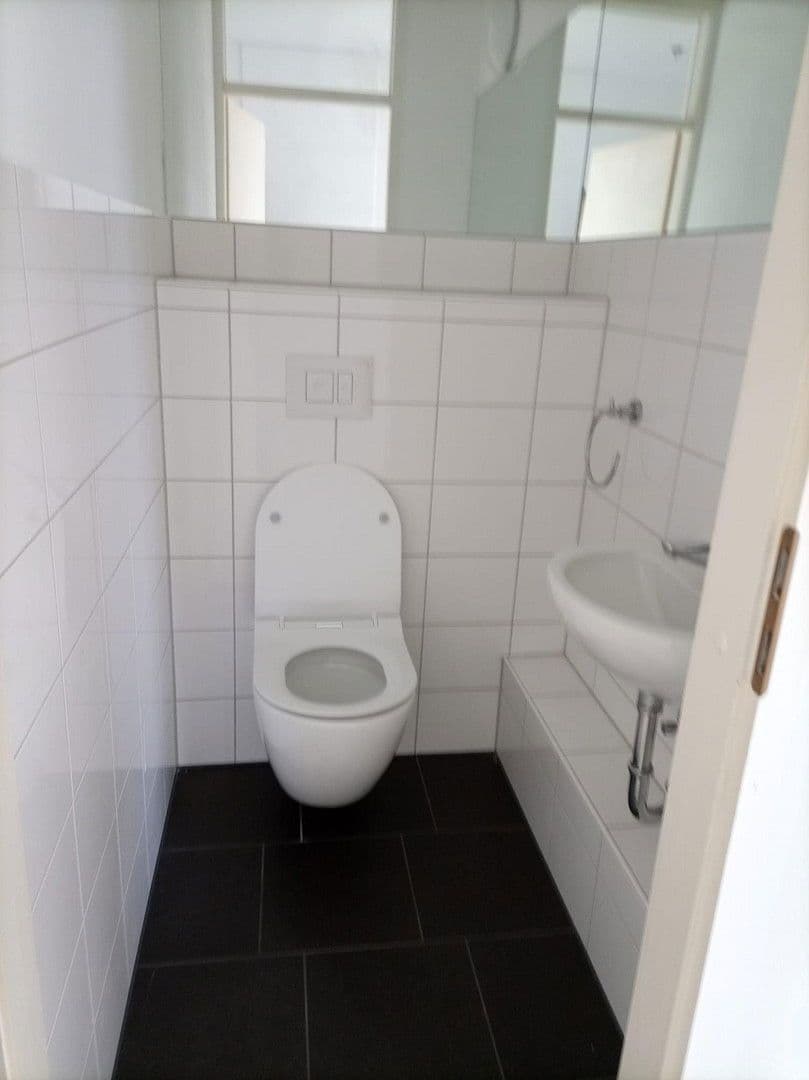 Pronájem bytu 2+kk 86 m², Köln, Severní Porýní-Vestfálsko Pronájem bytu 2+kk 86 m², Köln, Severní Porýní-Vestfálsko