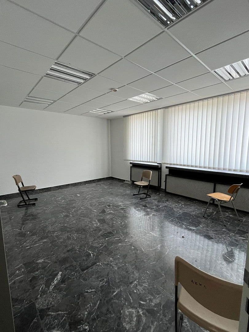 Pronájem nebytového prostoru 1 m², Friedrichkaiserstr. 13, Iserlohn, Severní Porýní-Vestfálsko Pronájem nebytového prostoru 1 m², Friedrichkaiserstr. 13, Iserlohn, Severní Porýní-Vestfálsko