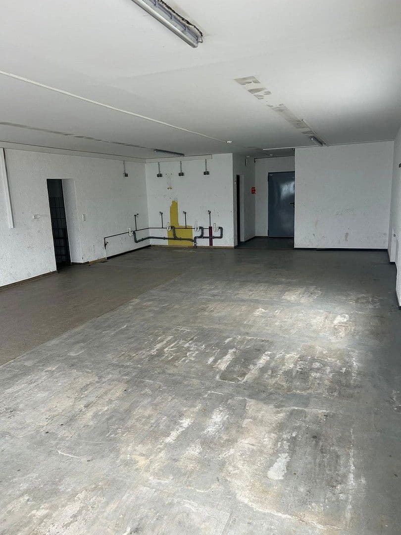 Pronájem nebytového prostoru 1 m², Friedrichkaiserstr. 13, Iserlohn, Severní Porýní-Vestfálsko Pronájem nebytového prostoru 1 m², Friedrichkaiserstr. 13, Iserlohn, Severní Porýní-Vestfálsko