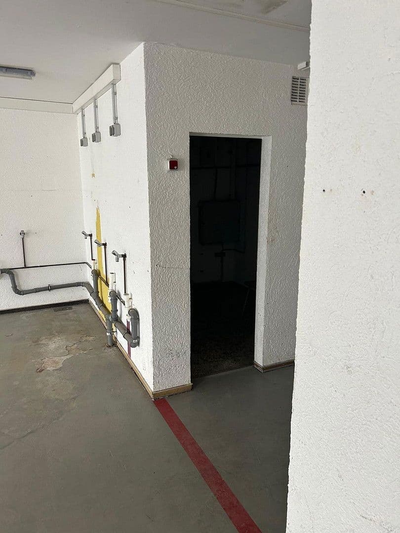 Pronájem nebytového prostoru 1 m², Friedrichkaiserstr. 13, Iserlohn, Severní Porýní-Vestfálsko Pronájem nebytového prostoru 1 m², Friedrichkaiserstr. 13, Iserlohn, Severní Porýní-Vestfálsko