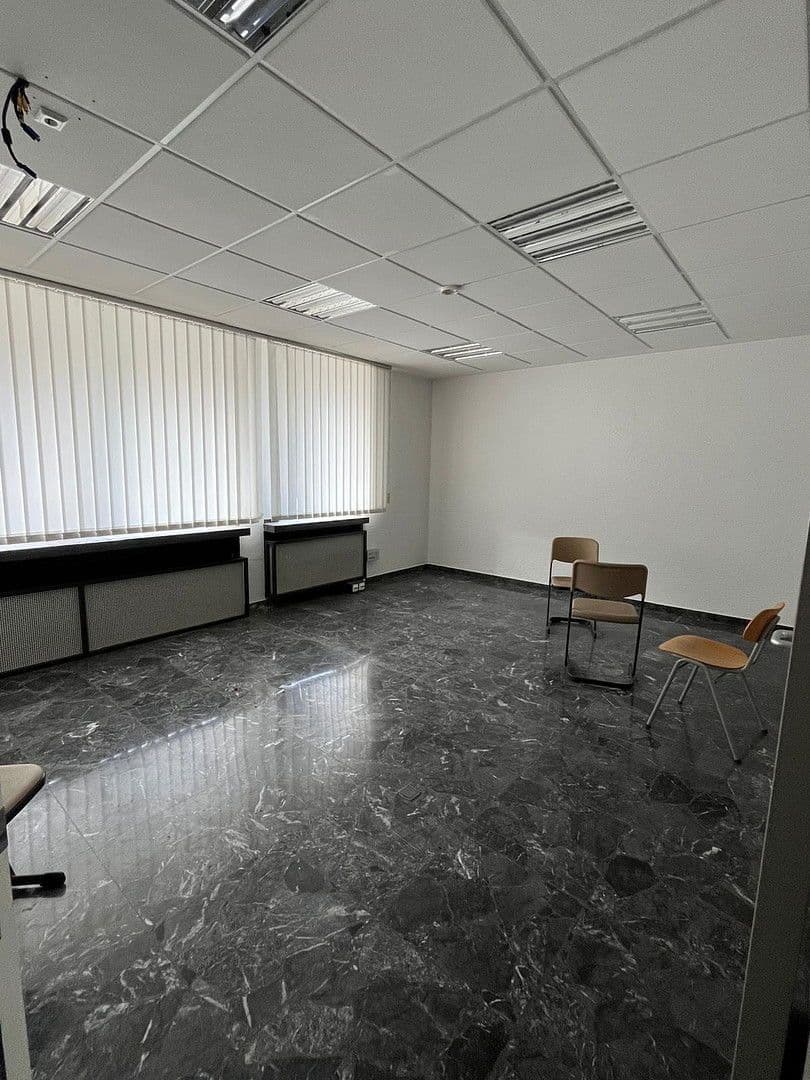 Pronájem nebytového prostoru 1 m², Friedrichkaiserstr. 13, Iserlohn, Severní Porýní-Vestfálsko Pronájem nebytového prostoru 1 m², Friedrichkaiserstr. 13, Iserlohn, Severní Porýní-Vestfálsko
