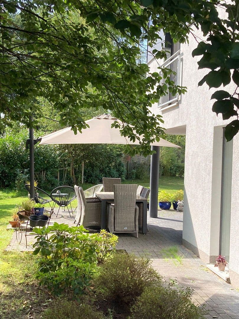 Prodej domu 164 m², pozemek 907 m², Buchholz in der Nordheide, Dolní Sasko Prodej domu 164 m², pozemek 907 m², Buchholz in der Nordheide, Dolní Sasko