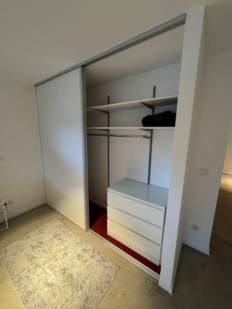 Pronájem bytu 3+1 100 m², Brahmsweg 2, Wiesbaden, Hessen Pronájem bytu 3+1 100 m², Brahmsweg 2, Wiesbaden, Hessen