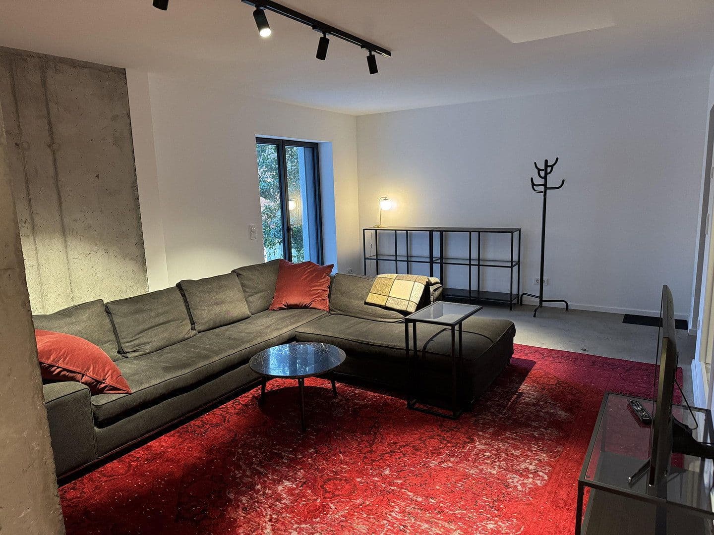 Pronájem bytu 3+1 100 m², Brahmsweg 2, Wiesbaden, Hessen Pronájem bytu 3+1 100 m², Brahmsweg 2, Wiesbaden, Hessen