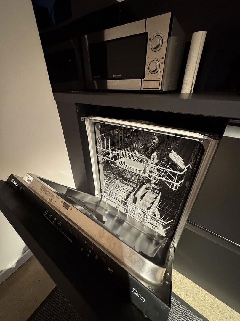 Pronájem bytu 3+1 100 m², Brahmsweg 2, Wiesbaden, Hessen Pronájem bytu 3+1 100 m², Brahmsweg 2, Wiesbaden, Hessen