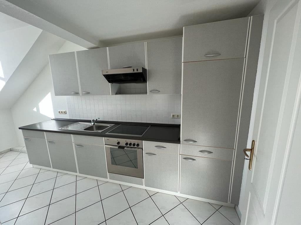 Pronájem bytu 3+1 79 m², Abendstr. 16b, Magdeburg, Sasko-Anhaltsko Pronájem bytu 3+1 79 m², Abendstr. 16b, Magdeburg, Sasko-Anhaltsko