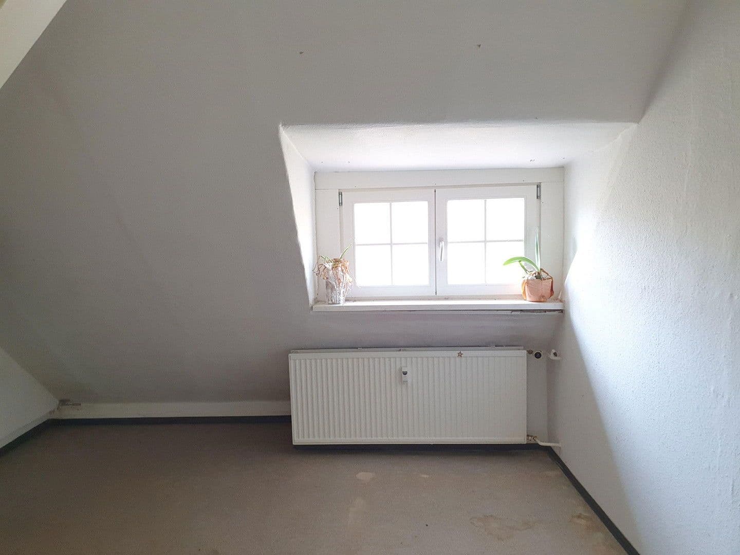 Prodej domu 330 m², pozemek 2.950 m², Stendal, Sasko-Anhaltsko Prodej domu 330 m², pozemek 2.950 m², Stendal, Sasko-Anhaltsko