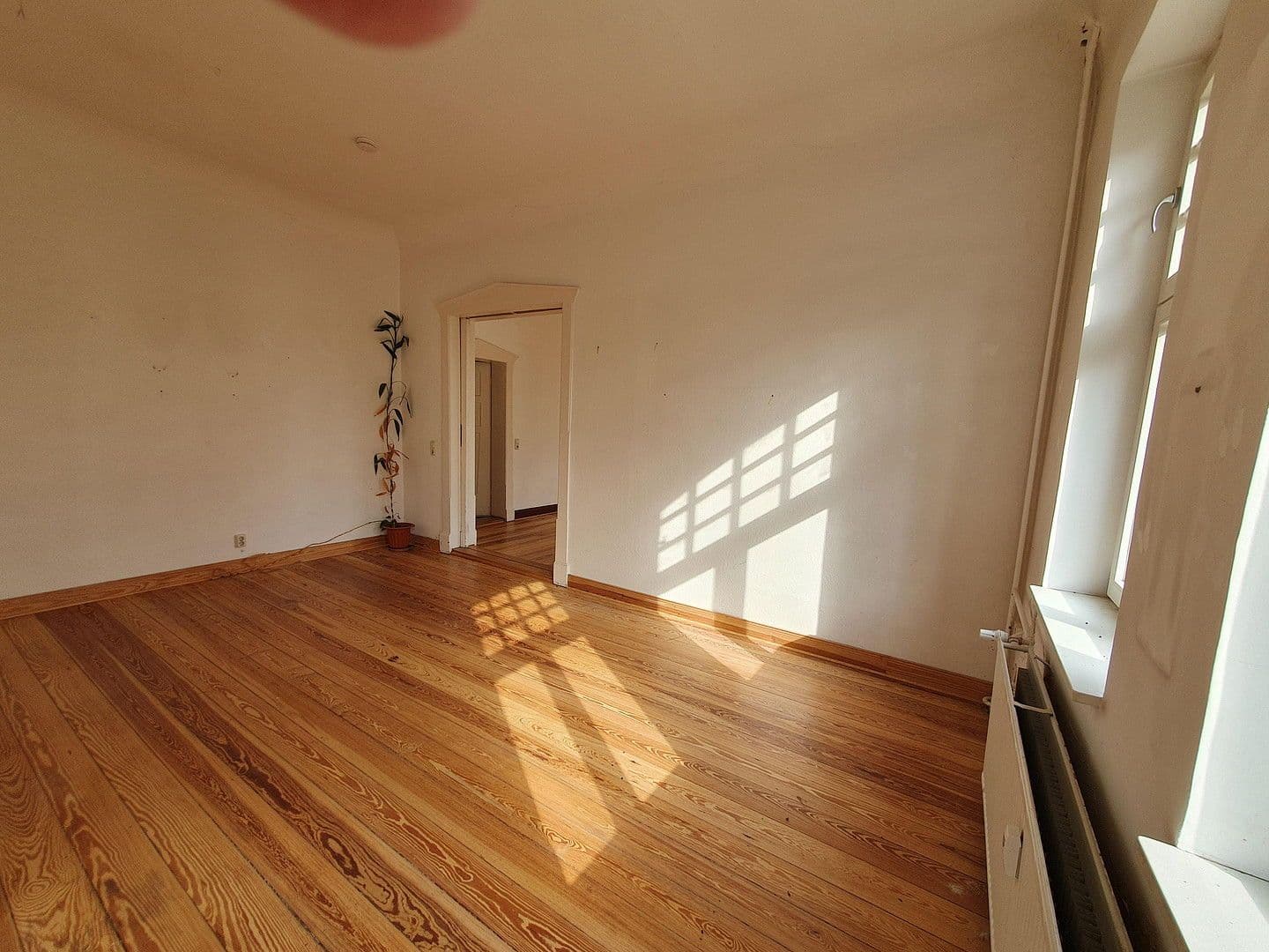 Prodej domu 330 m², pozemek 2.950 m², Stendal, Sasko-Anhaltsko Prodej domu 330 m², pozemek 2.950 m², Stendal, Sasko-Anhaltsko