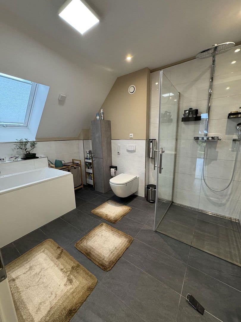 Prodej domu 133 m², pozemek 342 m², Elmshorn, Šlesvicko-Holštýnsko Prodej domu 133 m², pozemek 342 m², Elmshorn, Šlesvicko-Holštýnsko