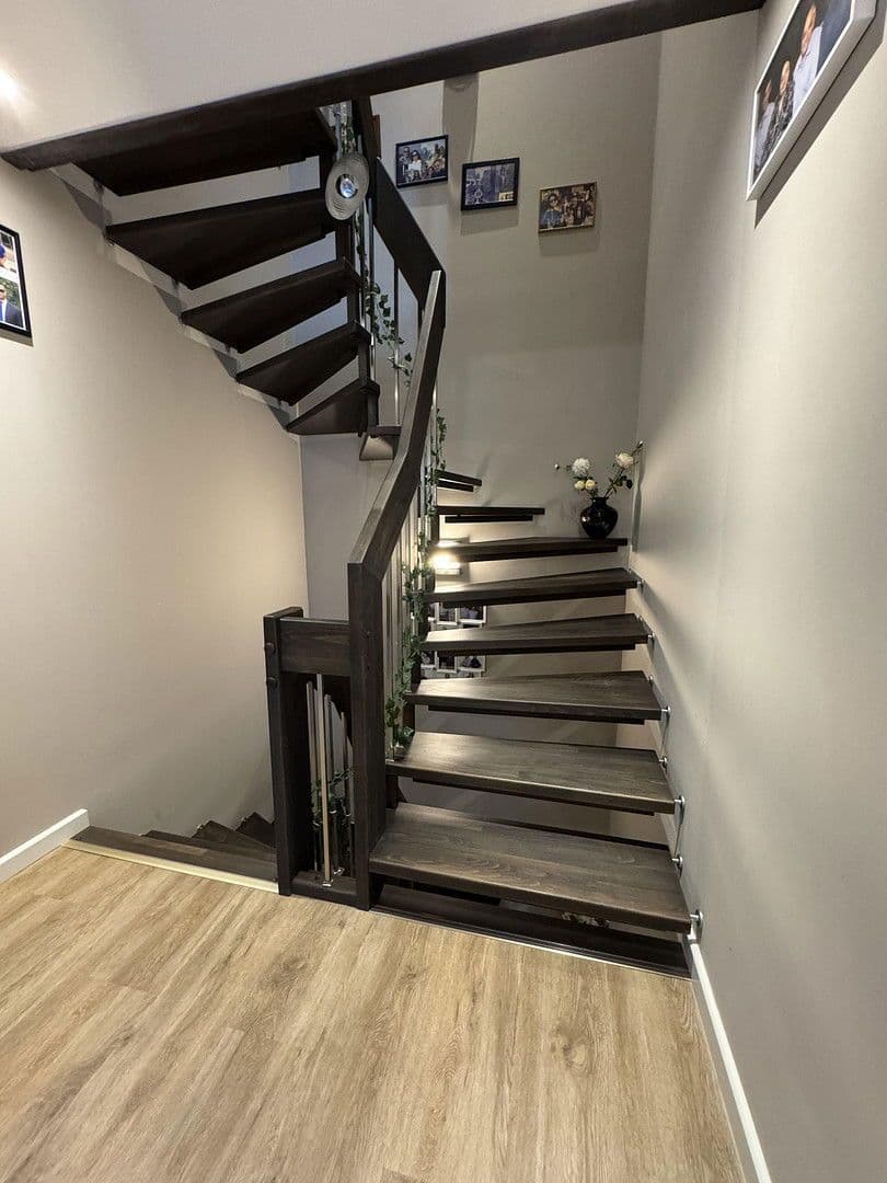 Prodej domu 133 m², pozemek 342 m², Elmshorn, Šlesvicko-Holštýnsko Prodej domu 133 m², pozemek 342 m², Elmshorn, Šlesvicko-Holštýnsko