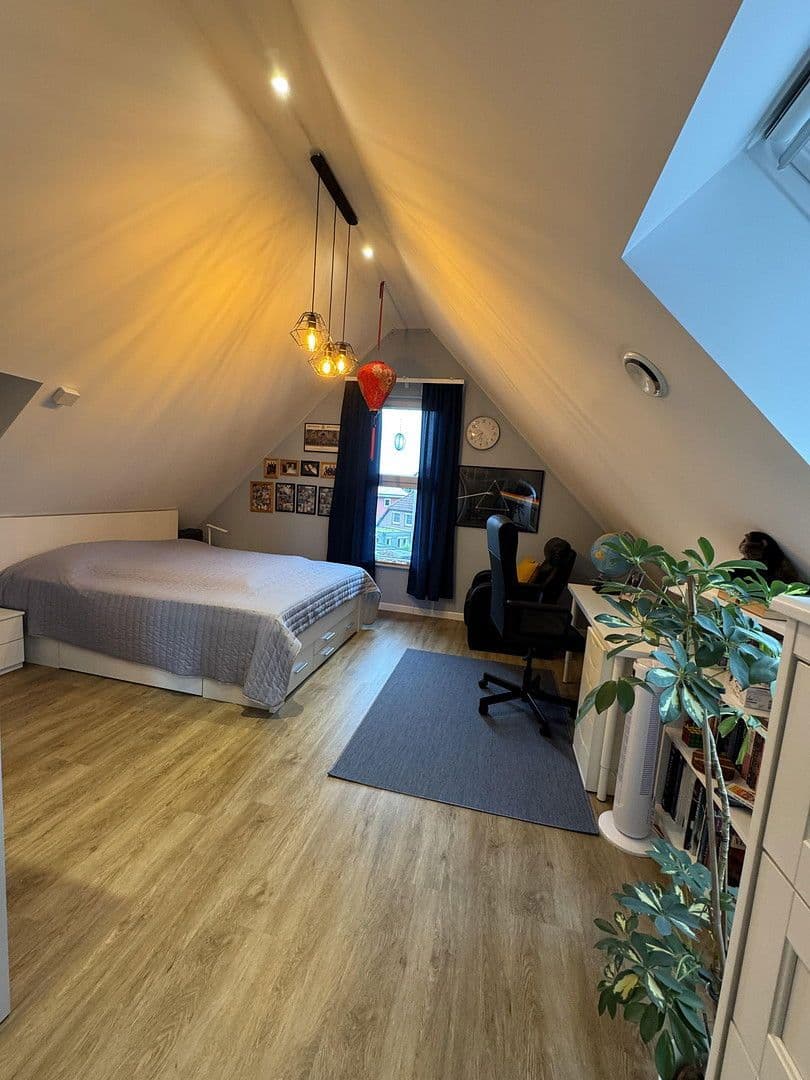 Prodej domu 133 m², pozemek 342 m², Elmshorn, Šlesvicko-Holštýnsko Prodej domu 133 m², pozemek 342 m², Elmshorn, Šlesvicko-Holštýnsko