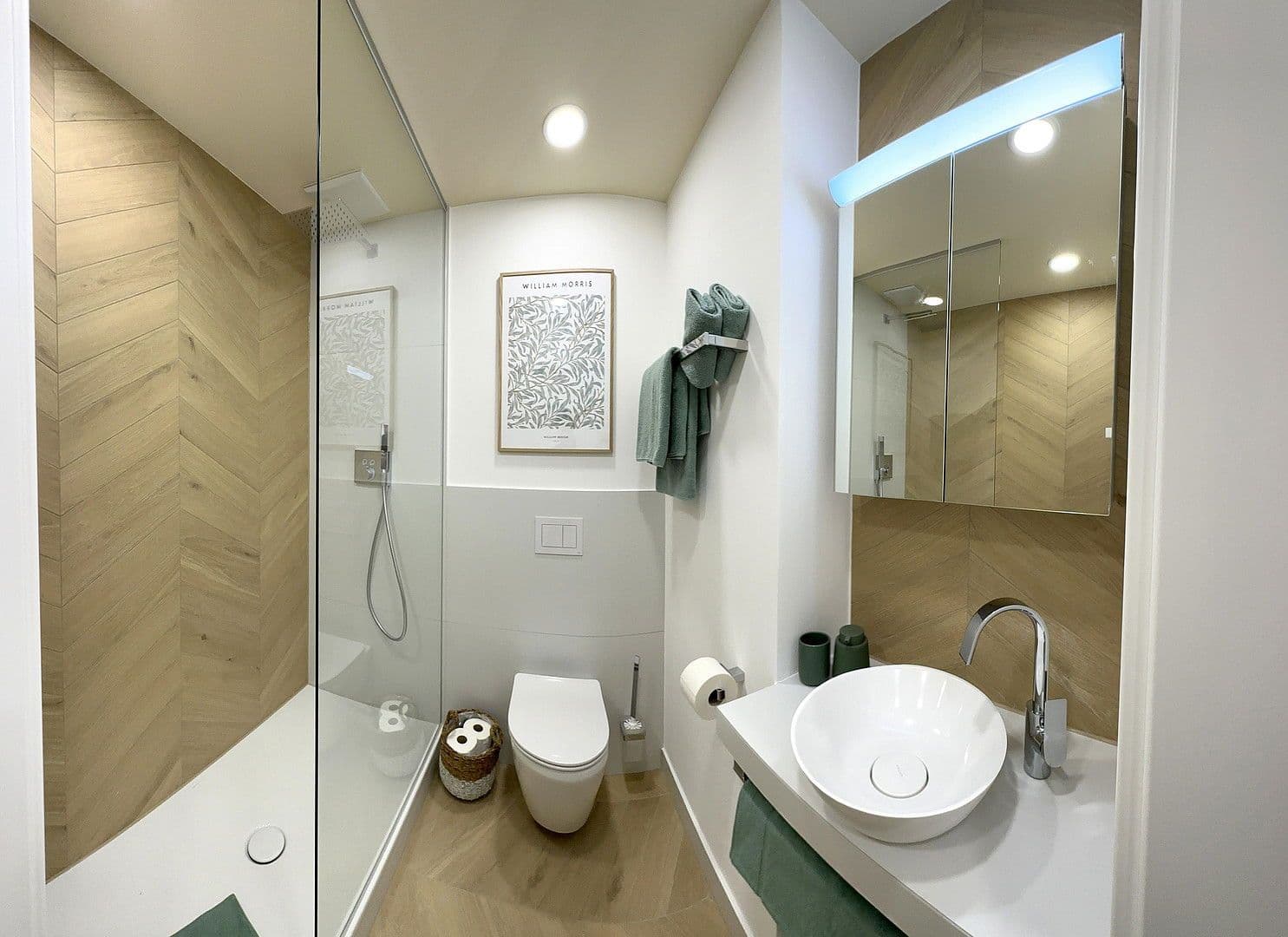 Pronájem bytu 2+1 40 m², Kölner Str. 285, Düsseldorf, Severní Porýní-Vestfálsko Pronájem bytu 2+1 40 m², Kölner Str. 285, Düsseldorf, Severní Porýní-Vestfálsko