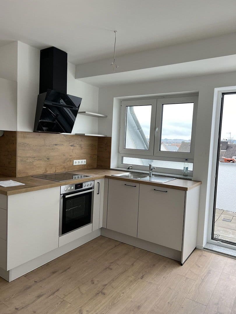 Pronájem bytu 3+kk 64 m², Bahnhofstr. 27, Thannhausen, Bavorsko Pronájem bytu 3+kk 64 m², Bahnhofstr. 27, Thannhausen, Bavorsko