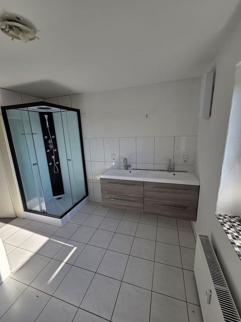 Pronájem bytu 4+1 105 m², Breiter Weg 6, Auderath, Porýní-Falc Pronájem bytu 4+1 105 m², Breiter Weg 6, Auderath, Porýní-Falc