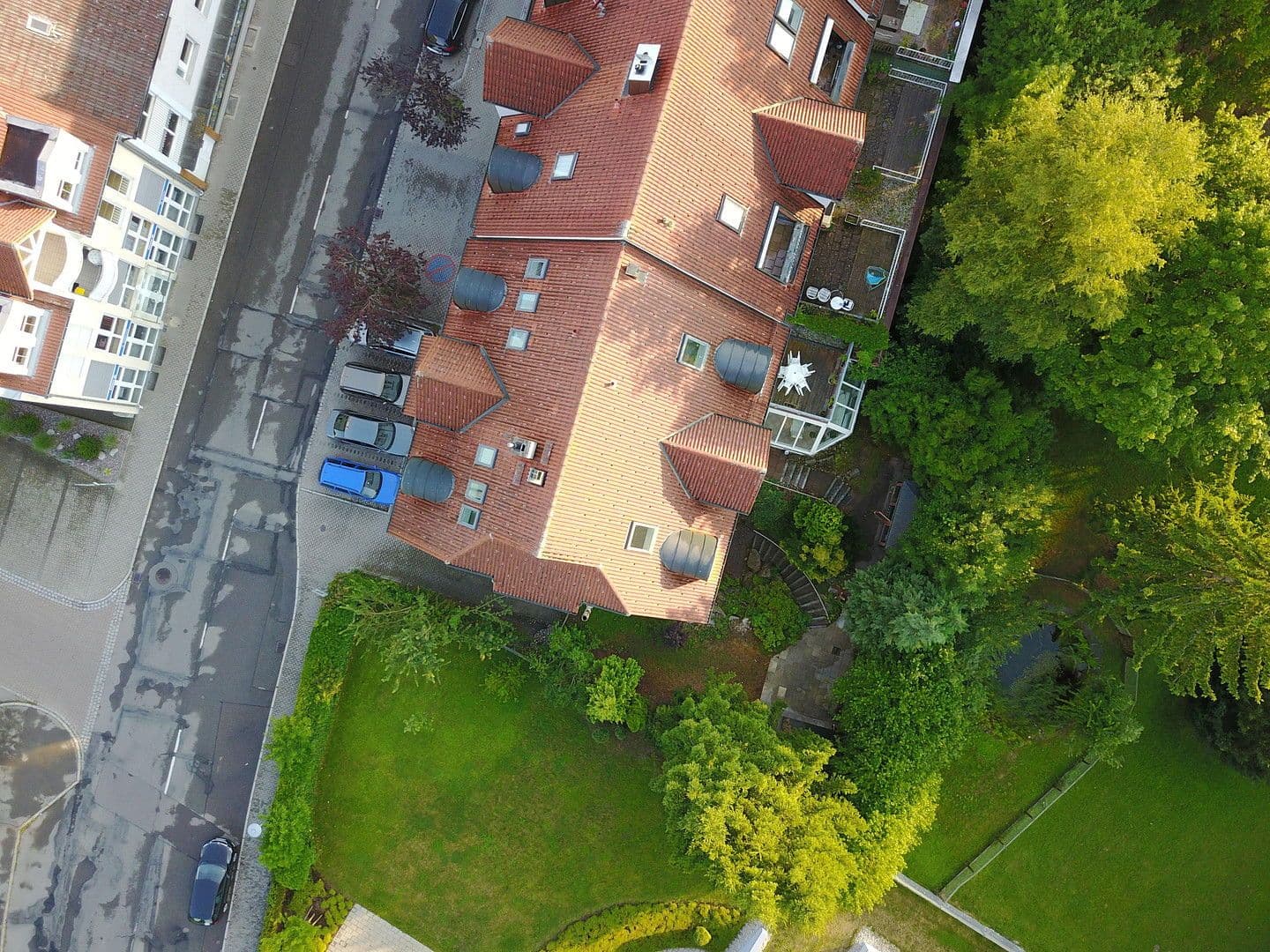 Pronájem bytu 6+1 220 m², Lehenstr. 25, Donaueschingen, Bádensko-Württembersko Pronájem bytu 6+1 220 m², Lehenstr. 25, Donaueschingen, Bádensko-Württembersko