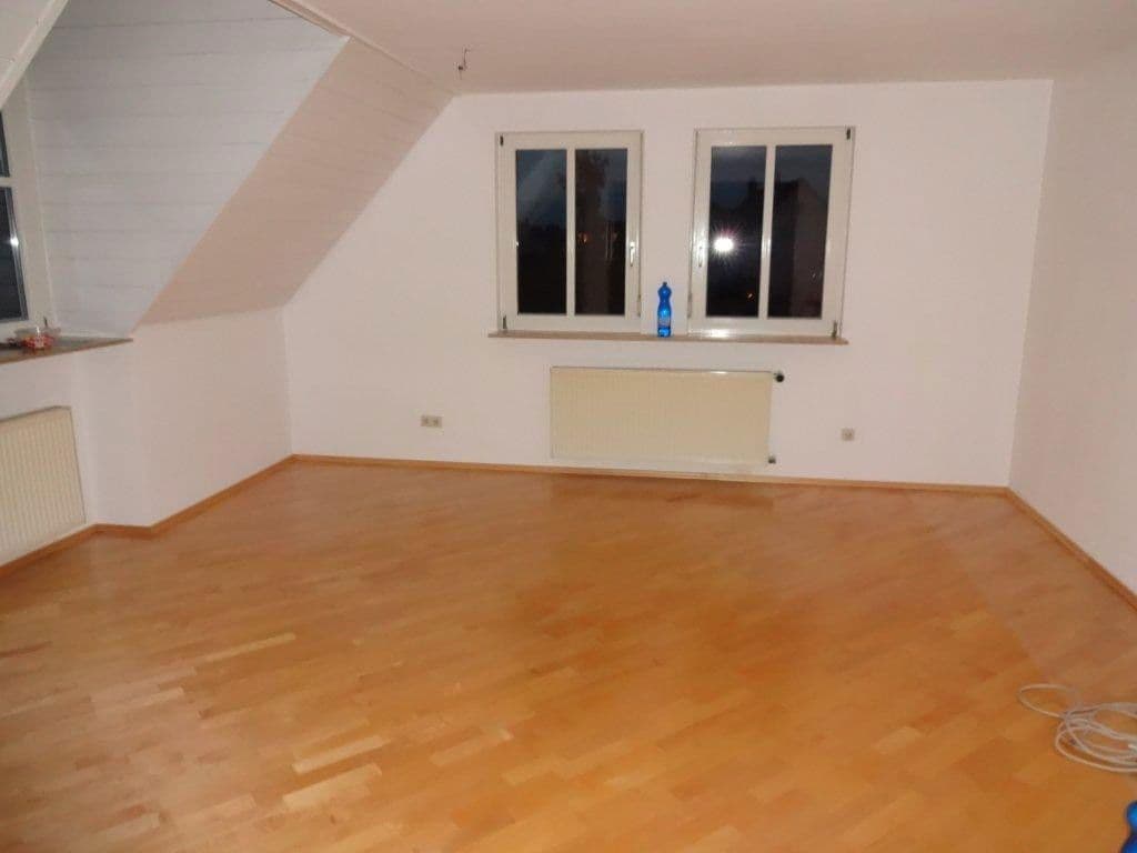 Pronájem bytu 6+1 220 m², Lehenstr. 25, Donaueschingen, Bádensko-Württembersko Pronájem bytu 6+1 220 m², Lehenstr. 25, Donaueschingen, Bádensko-Württembersko