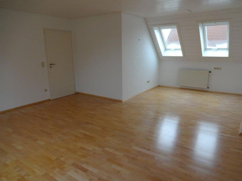 Pronájem bytu 6+1 220 m², Lehenstr. 25, Donaueschingen, Bádensko-Württembersko Pronájem bytu 6+1 220 m², Lehenstr. 25, Donaueschingen, Bádensko-Württembersko