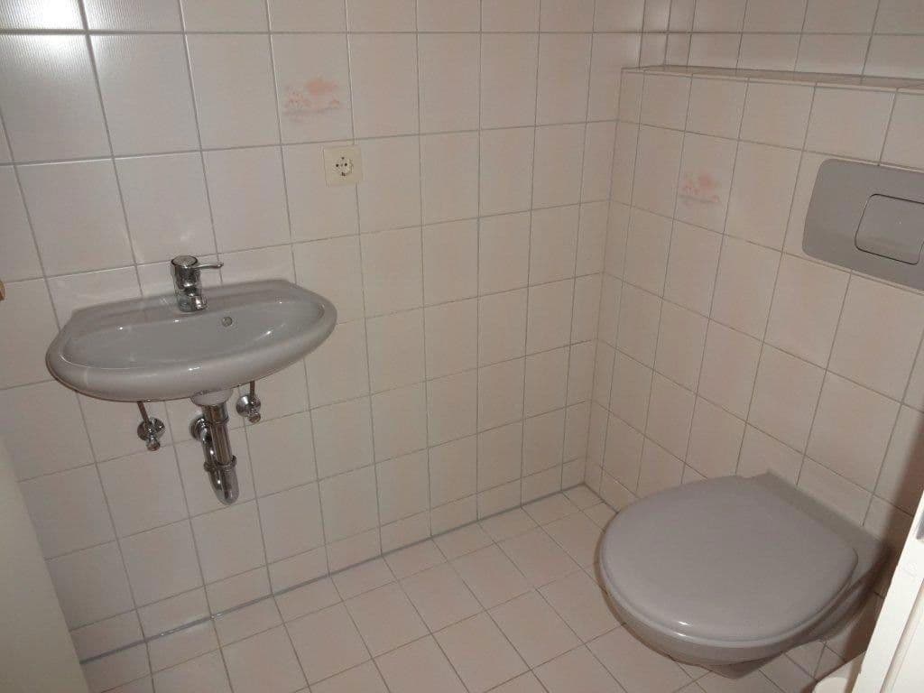 Pronájem bytu 6+1 220 m², Lehenstr. 25, Donaueschingen, Bádensko-Württembersko Pronájem bytu 6+1 220 m², Lehenstr. 25, Donaueschingen, Bádensko-Württembersko