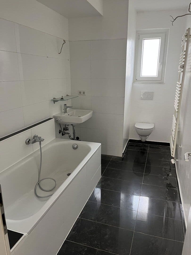 Pronájem bytu 3+kk 92 m², St.-Anton-Str. 21, Krefeld, Severní Porýní-Vestfálsko Pronájem bytu 3+kk 92 m², St.-Anton-Str. 21, Krefeld, Severní Porýní-Vestfálsko