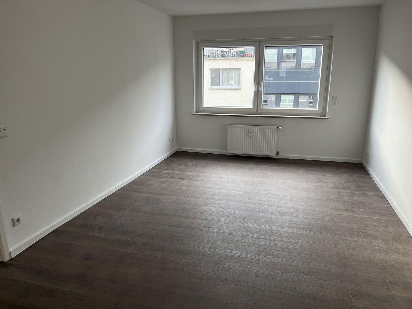 Pronájem bytu 3+kk 92 m², St.-Anton-Str. 21, Krefeld, Severní Porýní-Vestfálsko Pronájem bytu 3+kk 92 m², St.-Anton-Str. 21, Krefeld, Severní Porýní-Vestfálsko