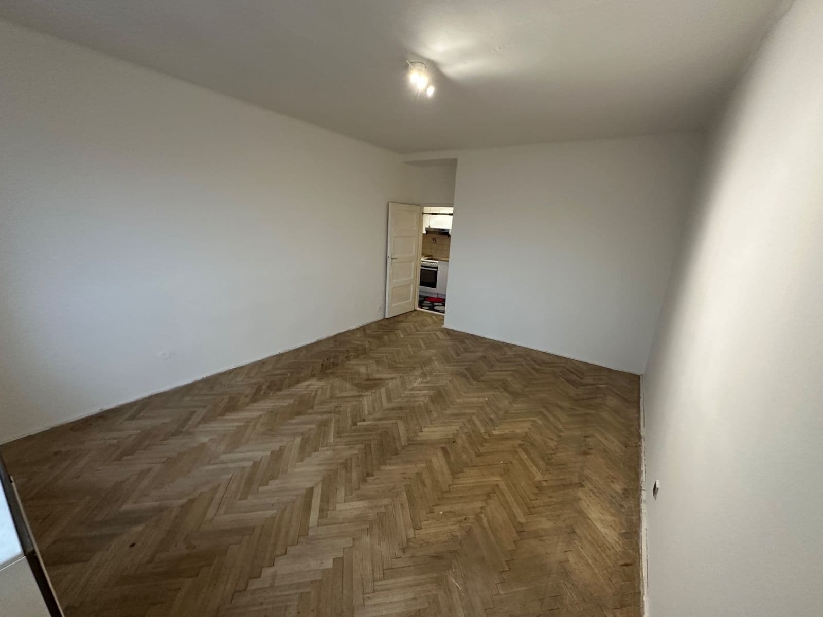Pronájem bytu 2+1 49 m², Křížová, Praha, Praha Pronájem bytu 2+1 49 m², Křížová, Praha, Praha