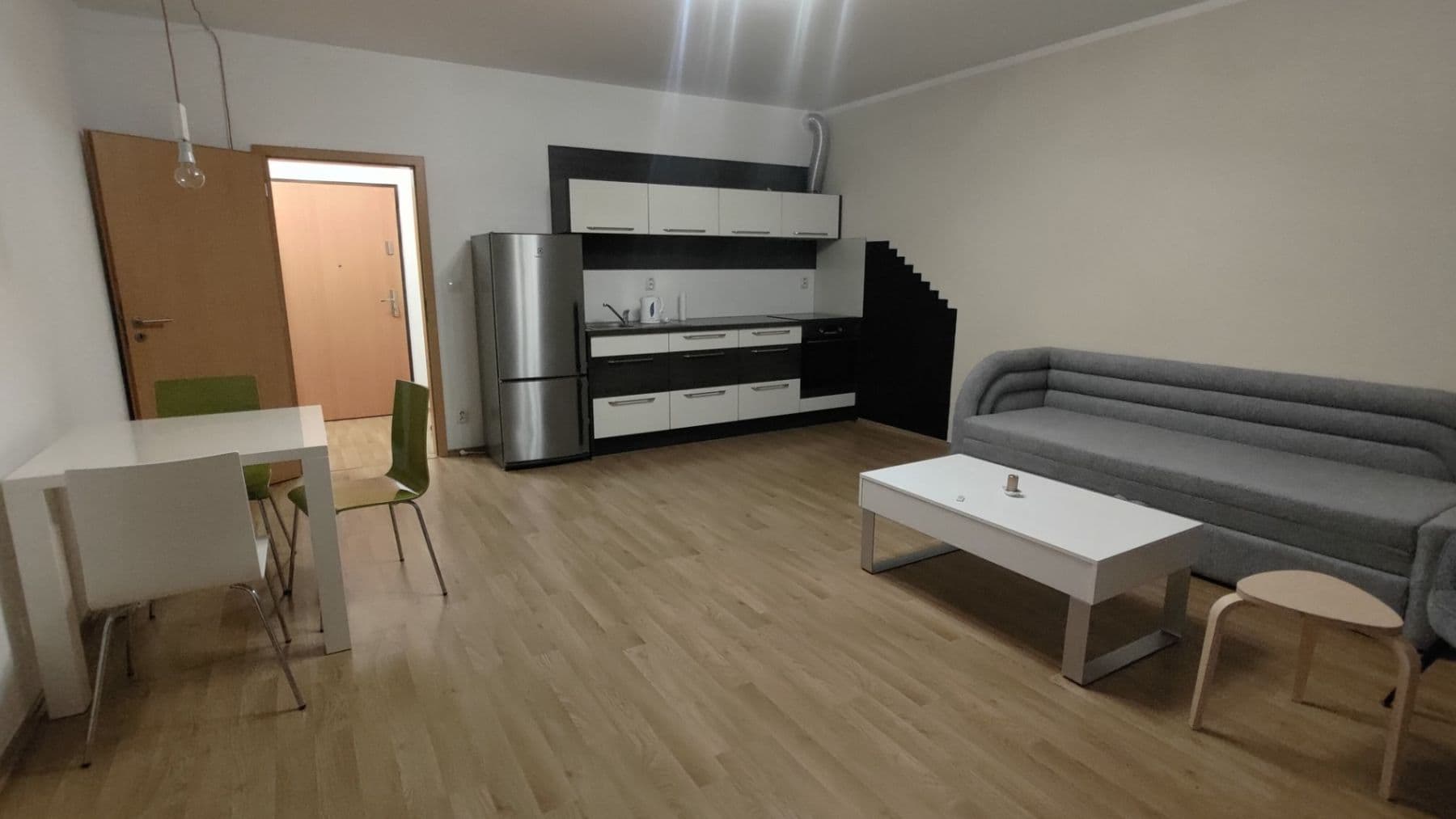 Pronájem bytu 1+kk 38 m², Bermanova, Praha, Praha Pronájem bytu 1+kk 38 m², Bermanova, Praha, Praha