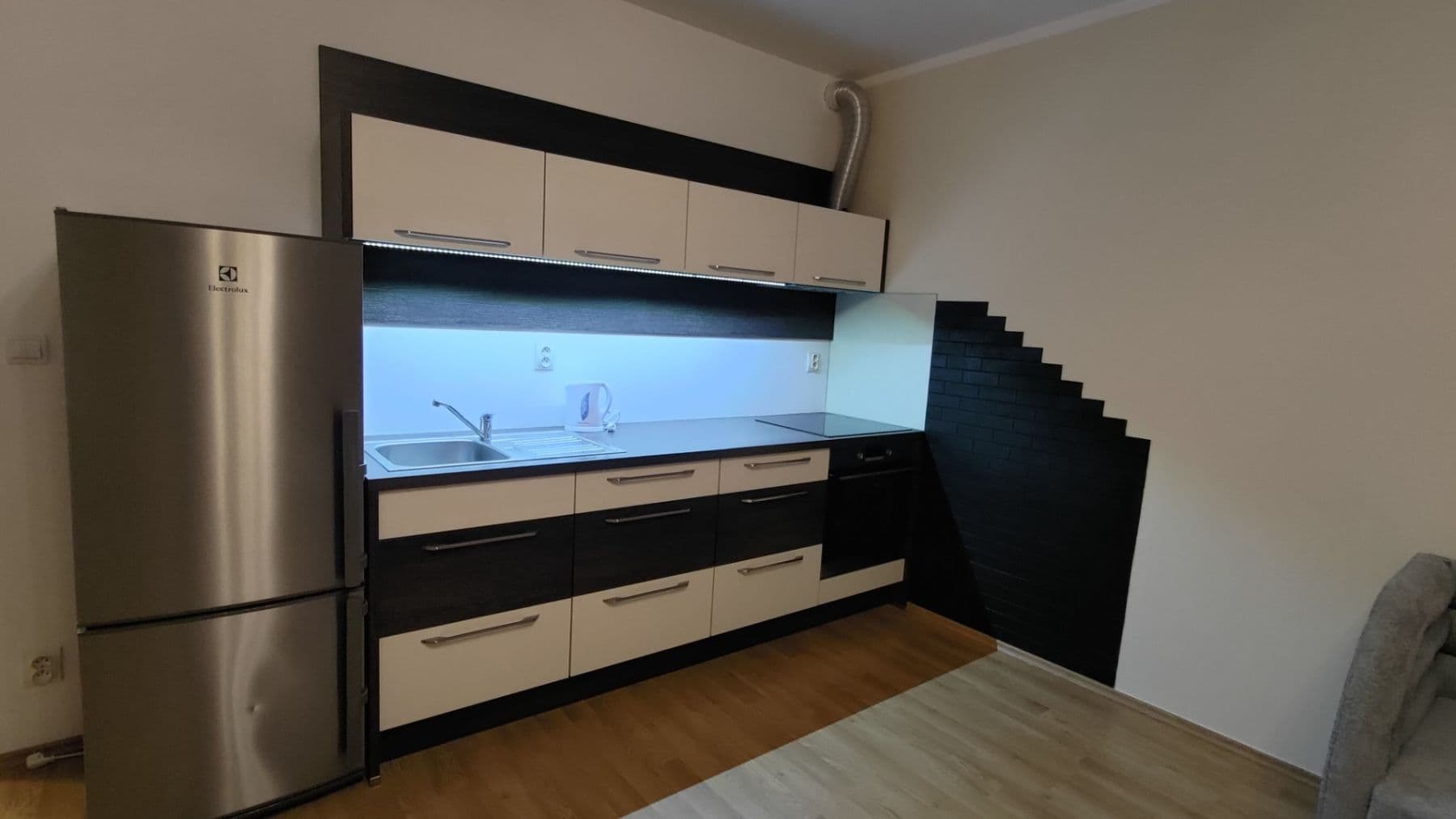 Pronájem bytu 1+kk 38 m², Bermanova, Praha, Praha Pronájem bytu 1+kk 38 m², Bermanova, Praha, Praha