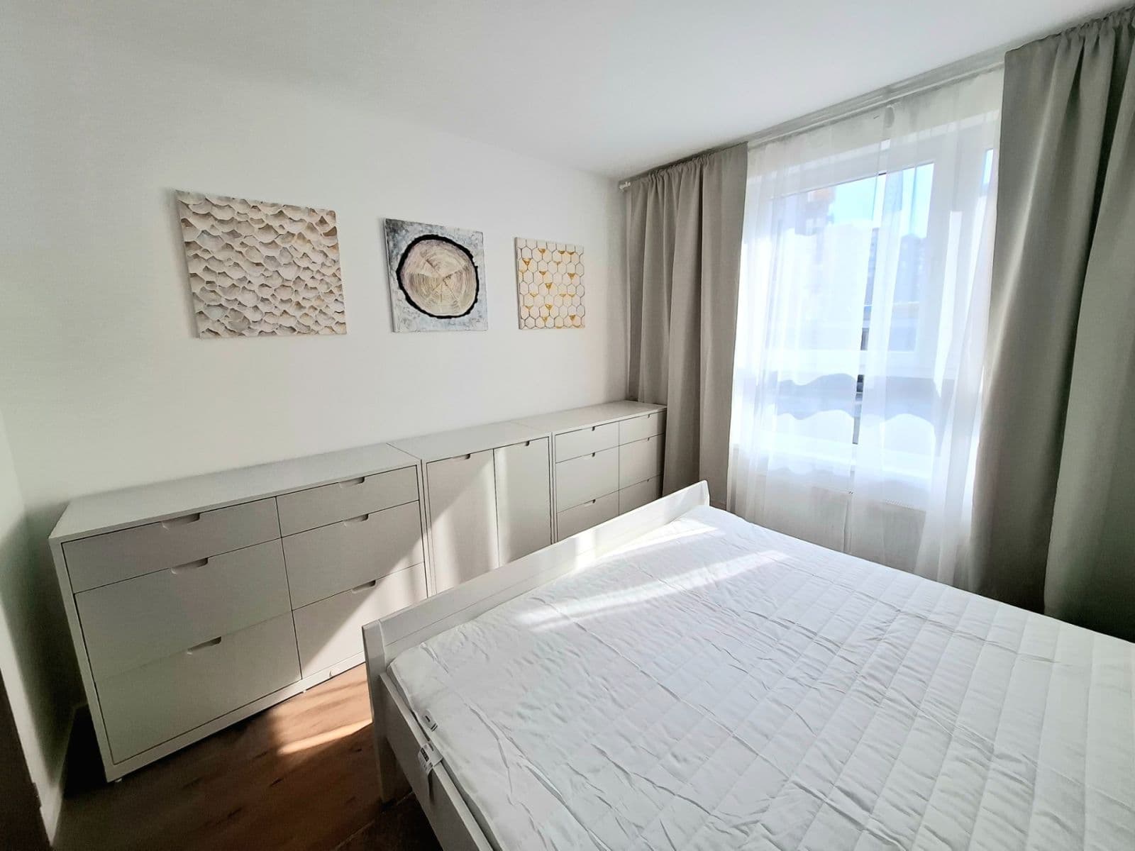 Pronájem bytu 2+1 53 m², Pri Hrubej lúke, Dúbravka, Bratislavský kraj Pronájem bytu 2+1 53 m², Pri Hrubej lúke, Dúbravka, Bratislavský kraj