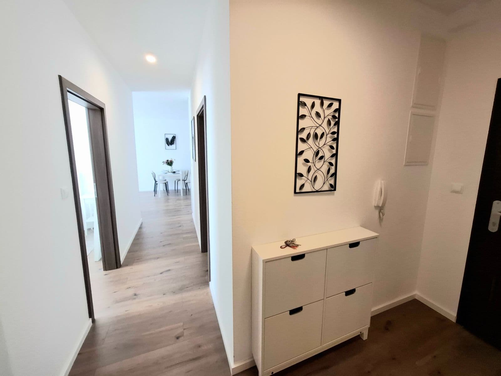 Pronájem bytu 2+1 53 m², Pri Hrubej lúke, Dúbravka, Bratislavský kraj Pronájem bytu 2+1 53 m², Pri Hrubej lúke, Dúbravka, Bratislavský kraj