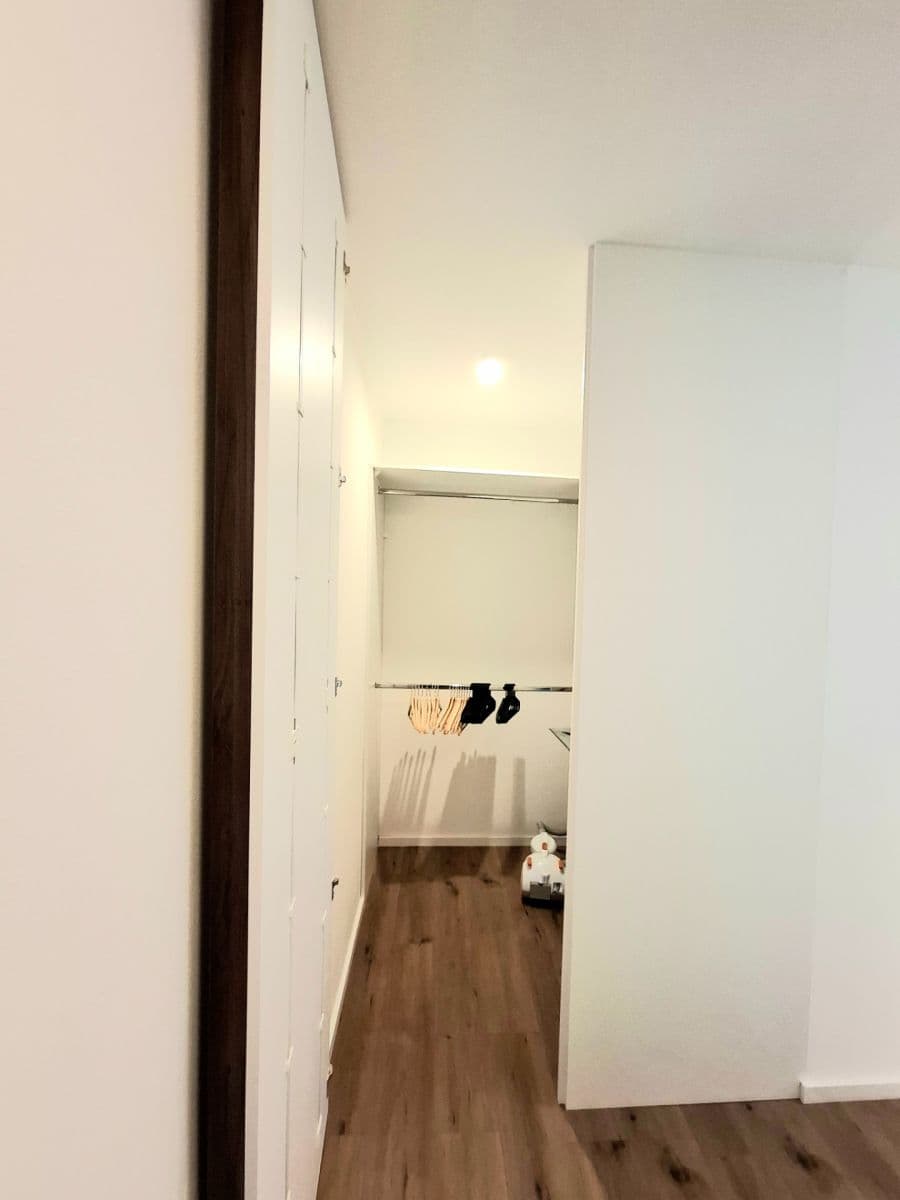 Pronájem bytu 2+1 53 m², Pri Hrubej lúke, Dúbravka, Bratislavský kraj Pronájem bytu 2+1 53 m², Pri Hrubej lúke, Dúbravka, Bratislavský kraj