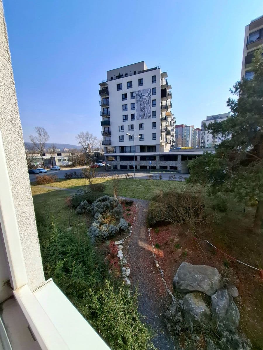 Pronájem bytu 2+1 53 m², Pri Hrubej lúke, Dúbravka, Bratislavský kraj Pronájem bytu 2+1 53 m², Pri Hrubej lúke, Dúbravka, Bratislavský kraj