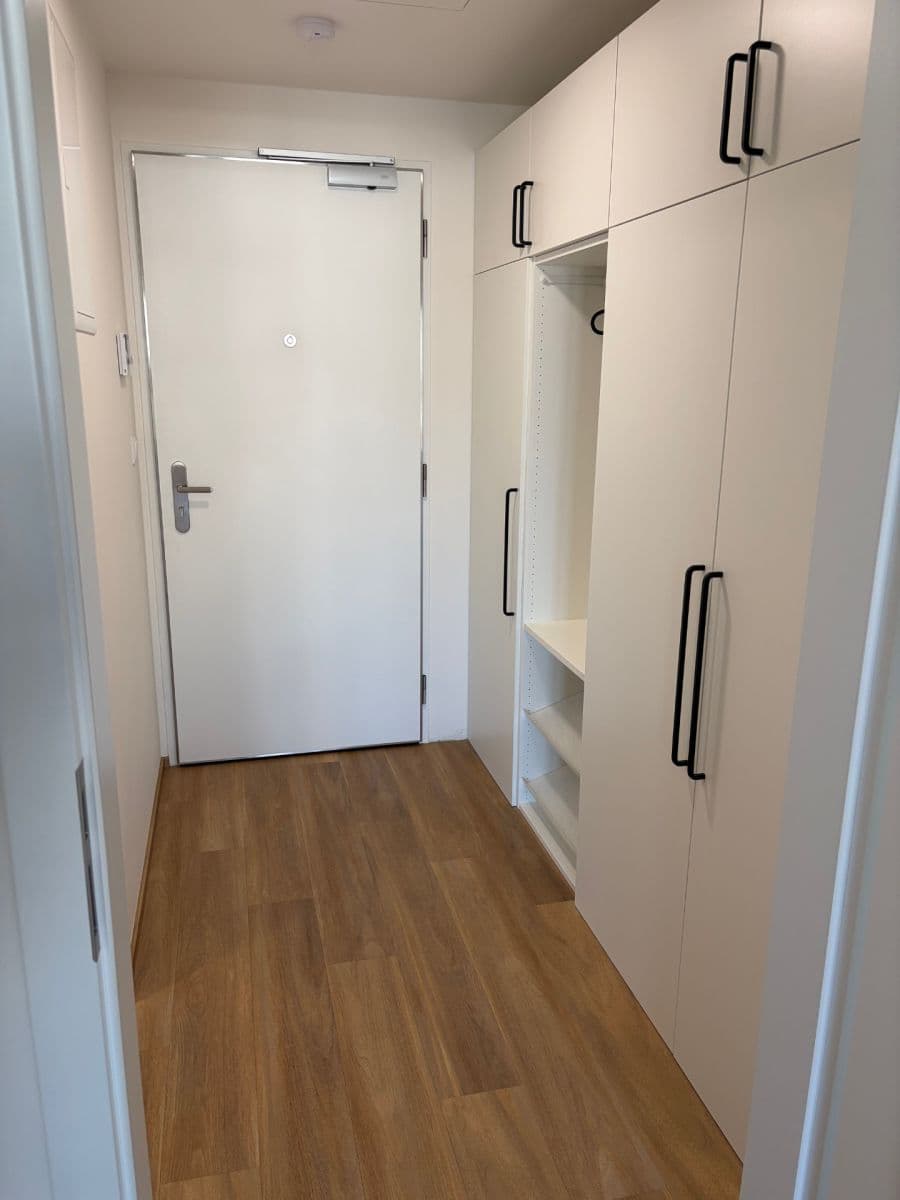 Pronájem bytu 1+kk 32 m², Poděbradská, Praha, Praha Pronájem bytu 1+kk 32 m², Poděbradská, Praha, Praha