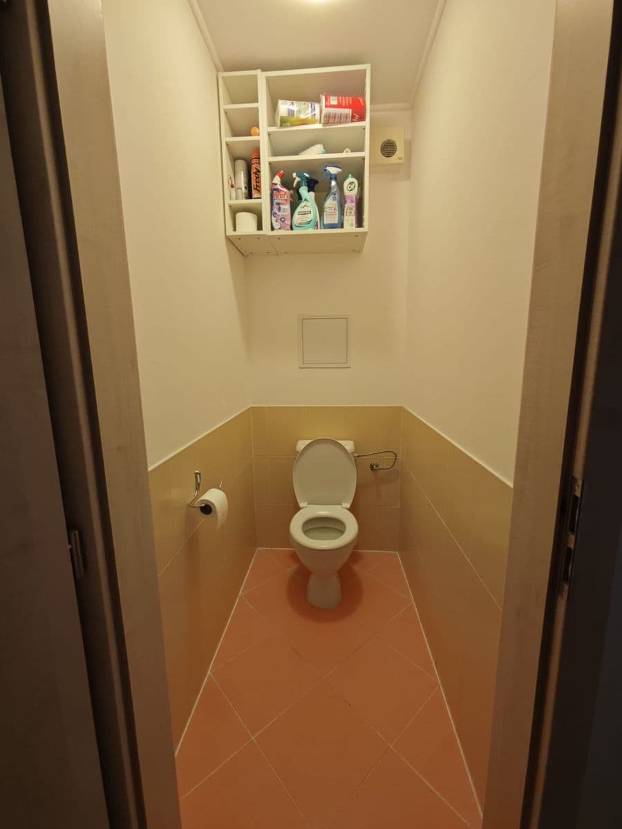 Pronájem bytu 2+kk 71 m², Marie Podvalové, Praha, Praha Pronájem bytu 2+kk 71 m², Marie Podvalové, Praha, Praha