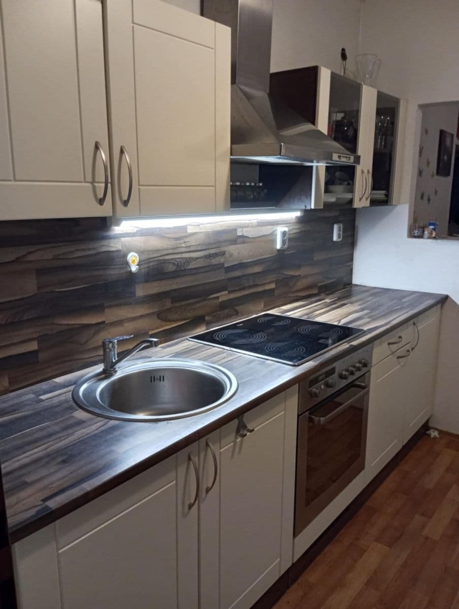 Pronájem bytu 1+1 35 m², Votroubkova, Brno, Jihomoravský kraj Pronájem bytu 1+1 35 m², Votroubkova, Brno, Jihomoravský kraj