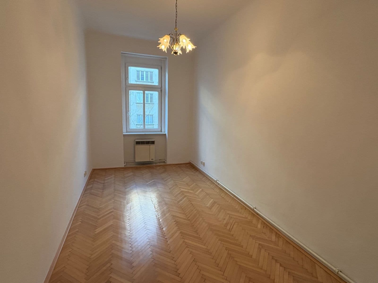 Pronájem bytu 2+1 51 m², Komunardů, Praha, Praha Pronájem bytu 2+1 51 m², Komunardů, Praha, Praha