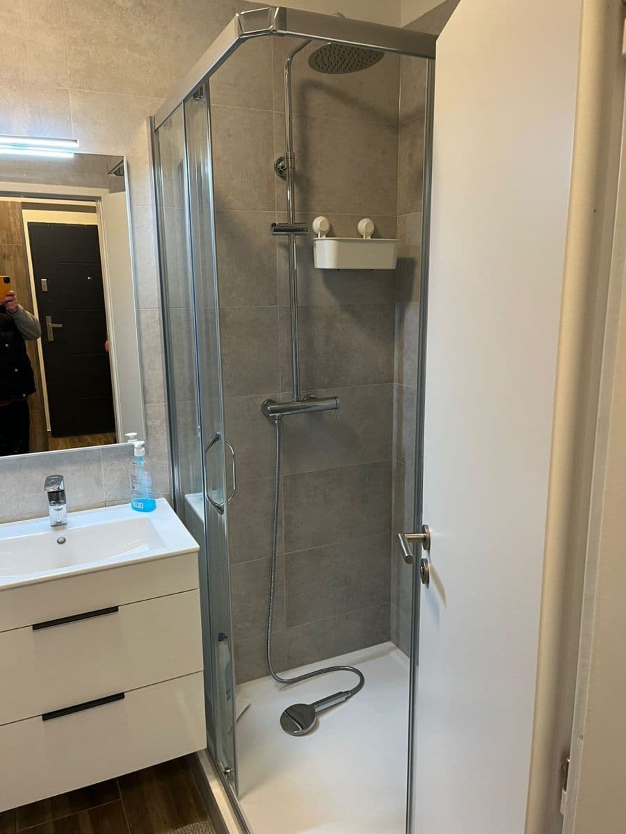 Prodej bytu 2+kk 48 m², B. Němcové, Horoměřice, Středočeský kraj Prodej bytu 2+kk 48 m², B. Němcové, Horoměřice, Středočeský kraj