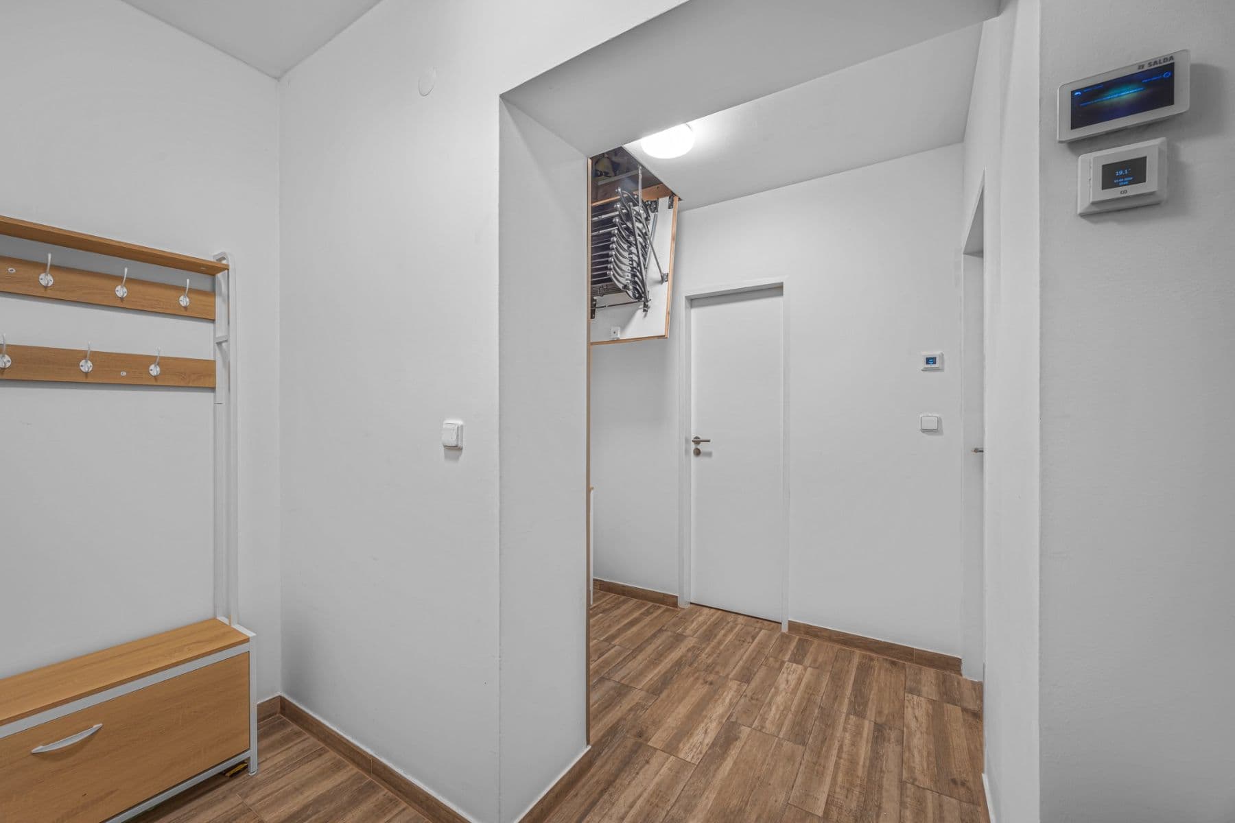 Prodej bytu 2+kk 47 m², B. Němcové, Horoměřice, Středočeský kraj Prodej bytu 2+kk 47 m², B. Němcové, Horoměřice, Středočeský kraj