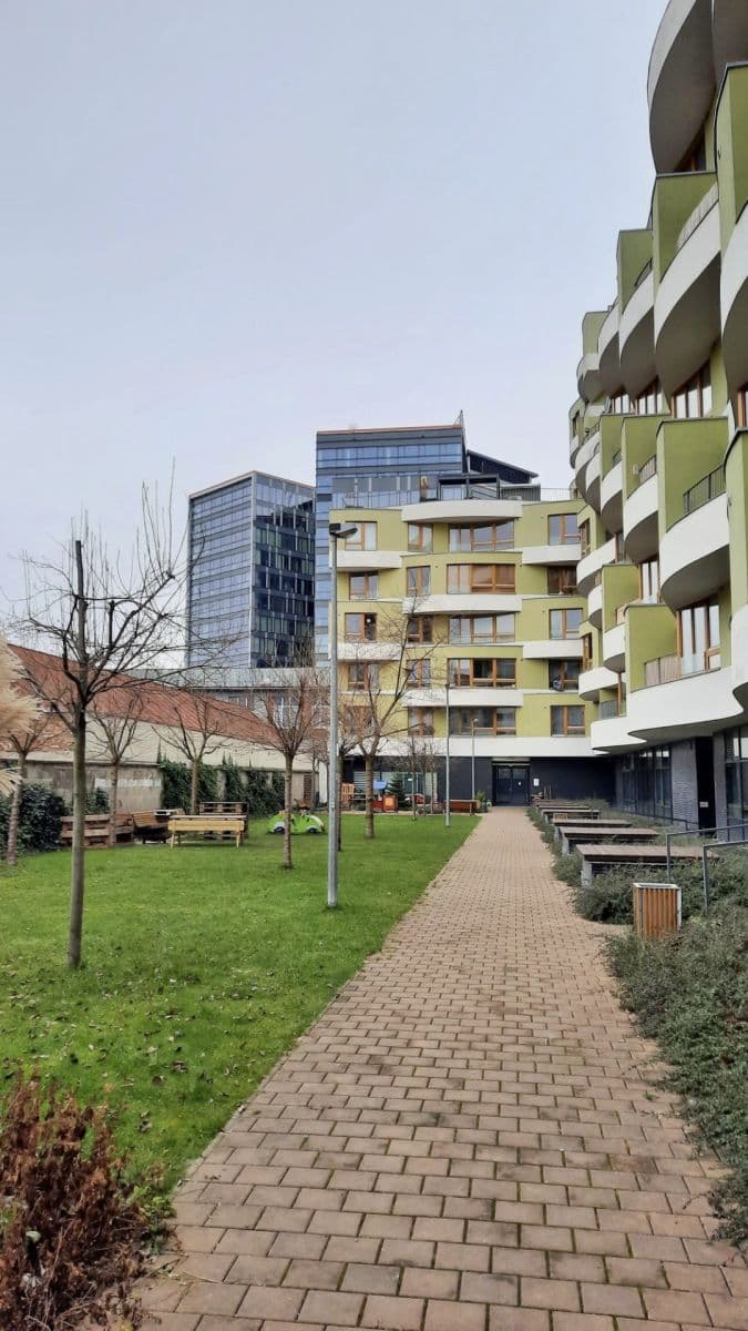 Pronájem bytu 2+kk 65 m², Kurta Konráda, Praha, Praha Pronájem bytu 2+kk 65 m², Kurta Konráda, Praha, Praha