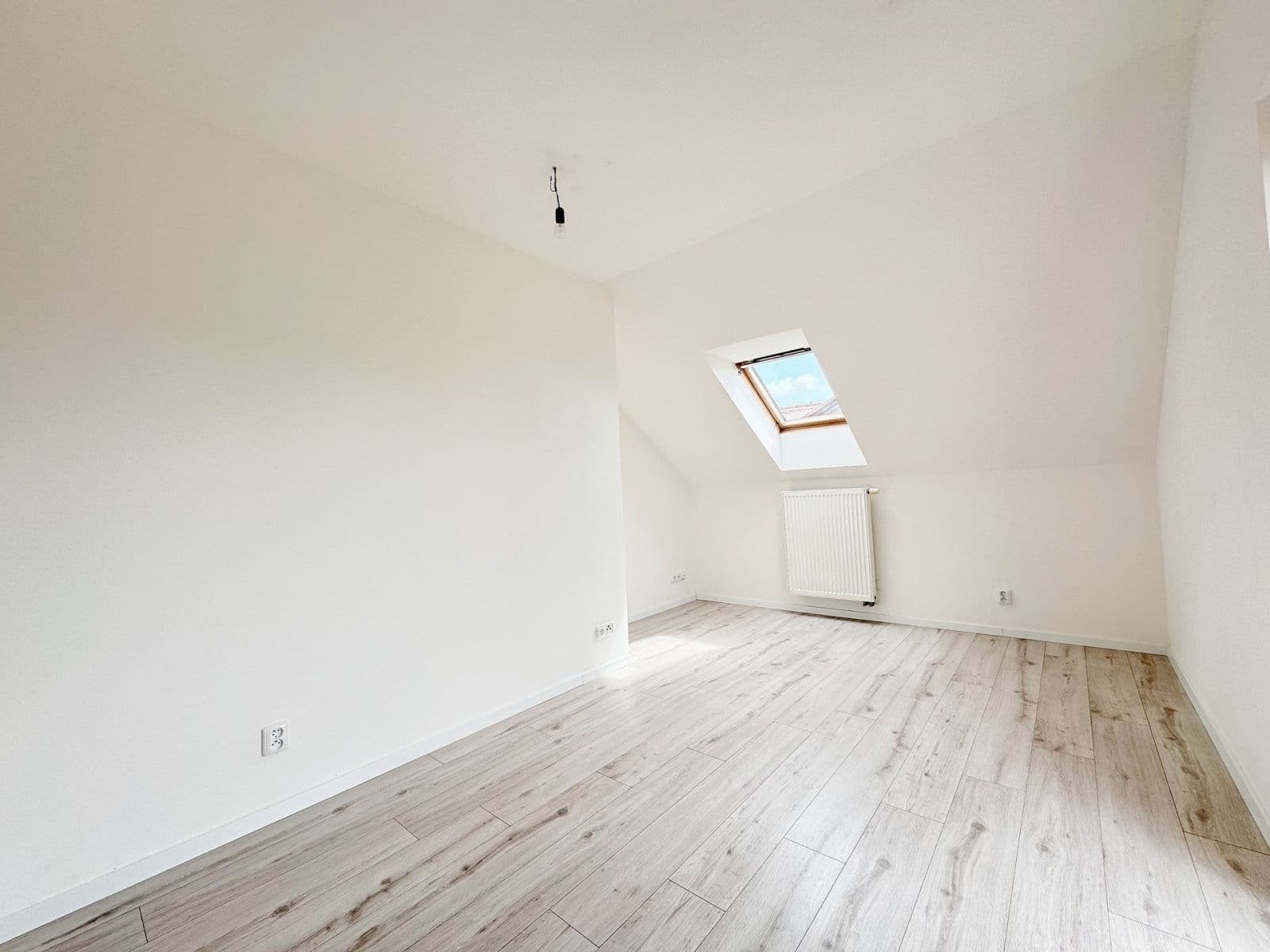 Pronájem bytu 3+1 119 m², Žitná, Šestajovice, Středočeský kraj Pronájem bytu 3+1 119 m², Žitná, Šestajovice, Středočeský kraj