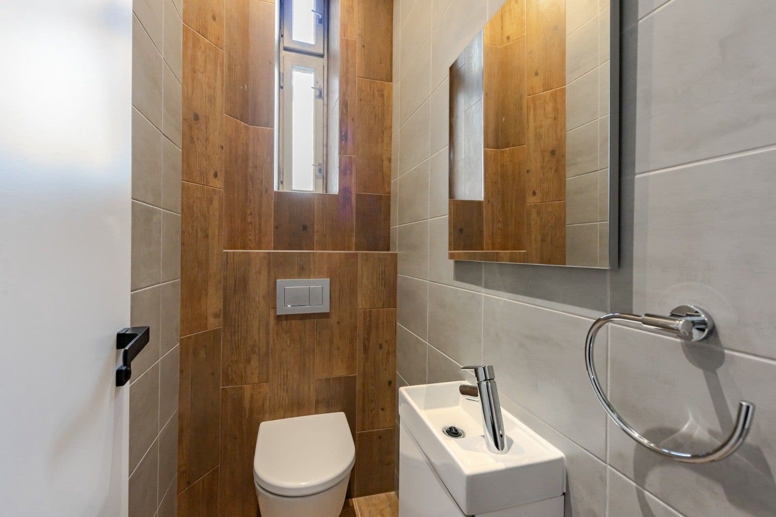 Pronájem bytu 1+kk 23 m², Janáčkovo nábřeží, Praha, Praha Pronájem bytu 1+kk 23 m², Janáčkovo nábřeží, Praha, Praha