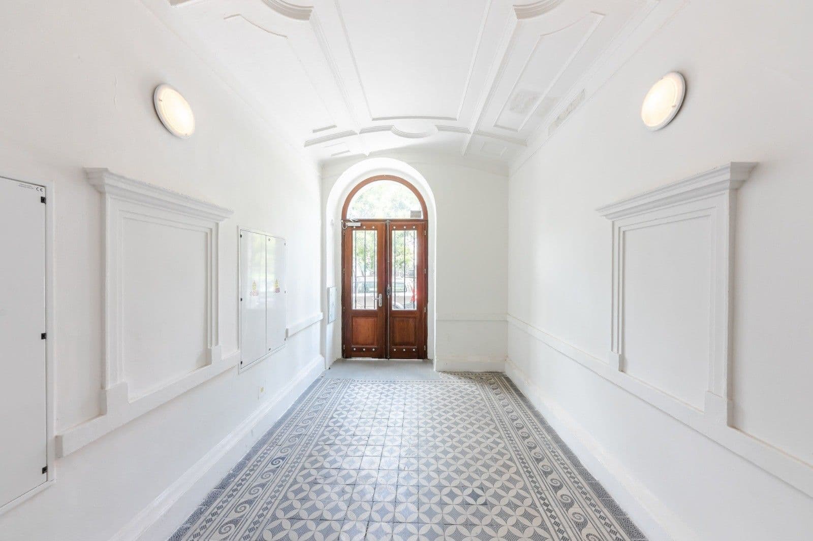 Pronájem bytu 1+kk 23 m², Janáčkovo nábřeží, Praha, Praha Pronájem bytu 1+kk 23 m², Janáčkovo nábřeží, Praha, Praha