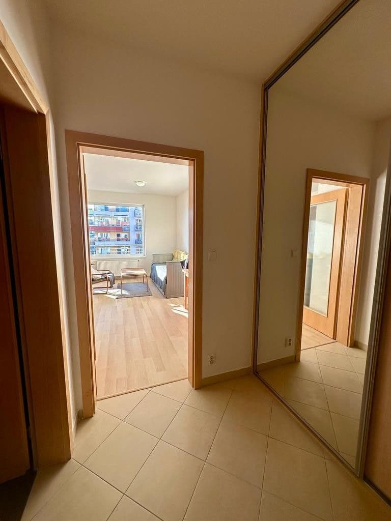 Pronájem bytu 1+kk 36 m², Miroslava Hajna, Praha, Praha Pronájem bytu 1+kk 36 m², Miroslava Hajna, Praha, Praha