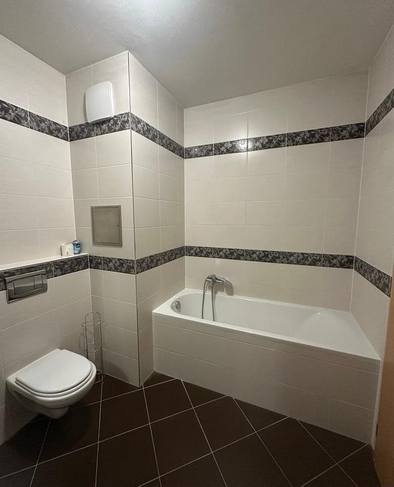 Pronájem bytu 1+kk 36 m², Miroslava Hajna, Praha, Praha Pronájem bytu 1+kk 36 m², Miroslava Hajna, Praha, Praha