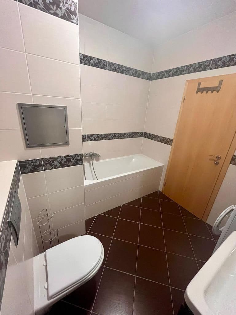 Pronájem bytu 1+kk 36 m², Miroslava Hajna, Praha, Praha Pronájem bytu 1+kk 36 m², Miroslava Hajna, Praha, Praha